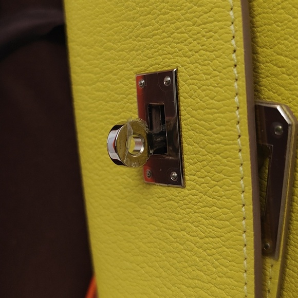 Brand new Hermes KELLY LEATHER WALLET - Picture 6 of 7